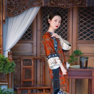 百亿补贴：一城风絮 庭中花丨仿晚清古董圆领倒大袖如意襟手绣香云纱旗袍改良氅衣