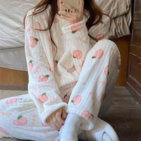 2025年秋冬季新款珊瑚绒睡衣女款加绒甜美加厚圆领保暖家居服长袖