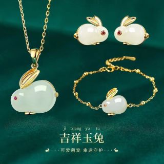 合金耳饰 吉祥玉兔耳钉手链项链套装女复古宫廷气质萌宠轻奢可爱