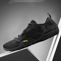 new balance 10O系列 女款赤足薄底鞋 MT10OAC