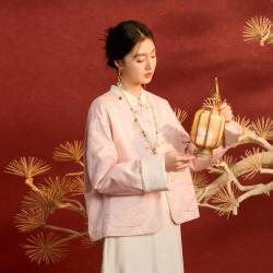 三彩 锦绣芳华 2026夏秋新款保暖棉衣外套提花圆领盘扣新中式C