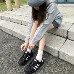 adidas 女款三叶草贝壳头运动鞋户外时尚轻便板鞋 JH9977