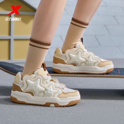 特步 星星鞋 女款运动鞋