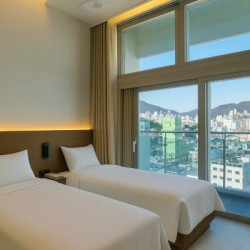 南浦麦格农酒店(Magnum Nampo Hotel) 高级复式双床房1晚