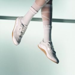 adidas 正品adidas阿迪达斯女鞋芭蕾风低帮薄底百搭舒适运动休闲鞋JS0151