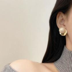 半日逅屿 欧美金属圆片耳环2026年新款潮小众设计感高级轻奢网红气质耳钉女 E4565金