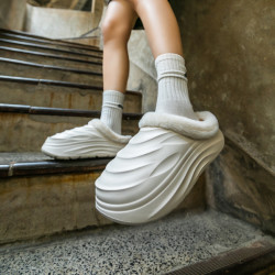 破茧情侣棉拖鞋女休闲防滑厚底家居加厚保暖外穿男士大码棉拖鞋男