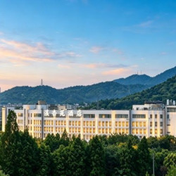 溪杏苑国际大酒店（杭州西溪湿地留下地铁站店)5天4晚套餐 特惠双床房 4 晚(连住) + 早餐 2 份/天 + 双人午餐（简餐） 1 份/天