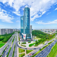 龙之梦大酒店 雅仕商务双床房 1 晚 + 早餐
