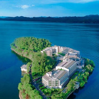 阳光酒店 高级园景大床房 2 晚(连住) + 早餐