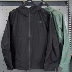 北面 DRYVENT面料软壳薄款全压胶UE系列连帽冲锋衣情侣款NJ2HR