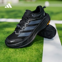 adidas 休闲运动鞋