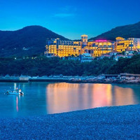 舟山海景皇冠假日酒店 高级湾景大床房(阳台+无线投屏+胶囊Coffee机) 2 晚(连住) + 早餐 2 份/天 + 小风车 1 份