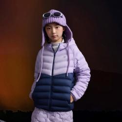 特步 保暖舒适简约时尚拼接耐磨御寒男女童秋冬防风舒适百搭羽绒服
