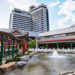北京首都宾馆（天安门广场王府井店）2天1晚套餐B座标准遮窗客房 1 晚