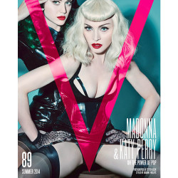  V Magazine 女性时尚杂志  英国英文原版 年订6期 D027 善本图书