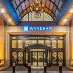 wyndham hotels & resorts/温德姆 豪华双床房 2 晚(可拆分) + 早餐 2 份/天 + 下午茶茶歇券2张 1 份/天