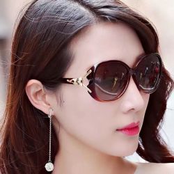 女式墨镜太阳镜好看眼镜 时尚显气质更显年轻百搭