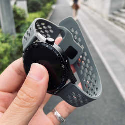 卡客 透气适用华为手表GT3表带反扣GT4硅胶一体扣watch3小米oppo