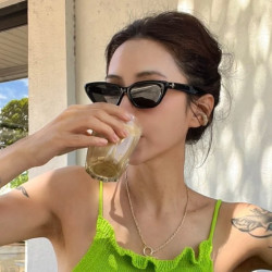 复古三角猫眼小脸黑色墨镜女高级感ins辣妹欧美风街拍防晒太阳镜