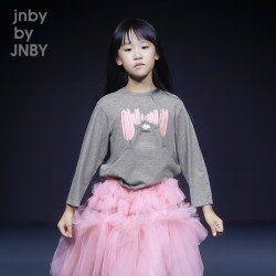 jnby by JNBY 长袖T恤H型宽松休闲25秋男女童jnbybyjnby