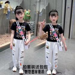 女童卡通T恤破洞牛仔裤套装
