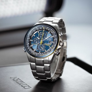CITIZEN 【蓝天使】西铁城光动能电波男表 200米防水 AT8020-54L