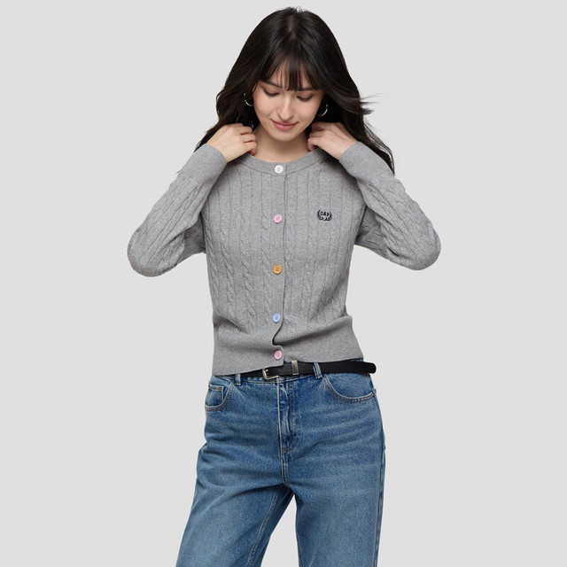 Gap 【绞花针织】女装logo彩色纽扣宽松圆领绞花针织衫上衣860681