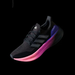 adidas ULTRABOOST 5 中性经典舒适缓震回弹跑步运动鞋