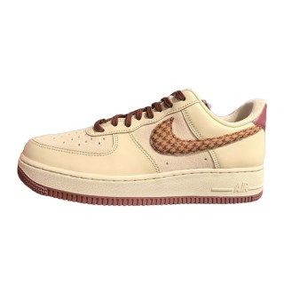 NIKE 滔搏NIKE耐克男子AIR FORCE 1 '07 LE运动休闲鞋IZ6173-222