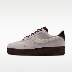 NIKE 滔搏NIKE耐克女子AIR FORCE 1 '07 REC运动休闲鞋IZ6166-116