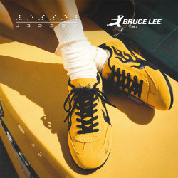 xVESSEL x Bruce Lee联名火焰纹休闲板鞋