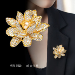 HONGHUSHIJIA/鸿狐饰家 合金合成锆石胸针 高档大气新款胸针百搭