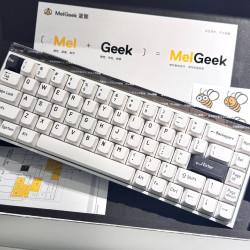 MelGeek MADE68PRO+ 万磁王PRO磁轴 68键机械键盘 紫光