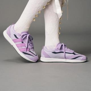 adidas LIGHTBLAZE LP 女子时尚百搭舒适透气跑步运动鞋
