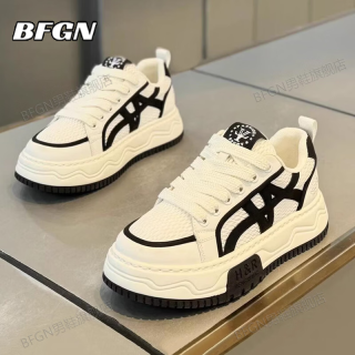 BFGN 品牌牛皮男鞋2026春夏季新款透气板鞋男软底运动鞋增高休闲鞋子男 白黑色