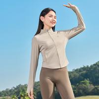 特步 女士轻薄风衣夏季透气运动外套户外综训跑步服