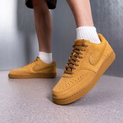 NIKE 男鞋滑板鞋COURT VISION低帮休闲鞋复古运动鞋IQ9749-700