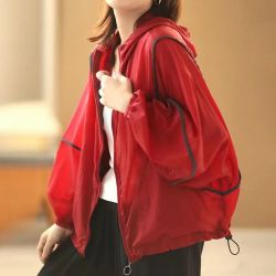 夏季新款轻薄舒适连帽宽松短外套防晒衣女薄款上衣百搭