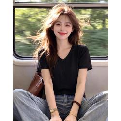 PASS 2026新款慵懒感气质V领设计感棉质透气上衣女夏季薄款T恤女