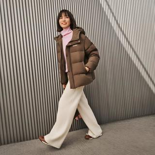 波司登 冬季男女同款短款连帽防寒保暖羽绒服