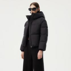 坦博尔 高充绒量女短款加厚时尚羽绒服