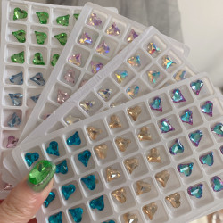 混装美甲饰品网红美甲新款小歪心美甲钻饰品多色40颗