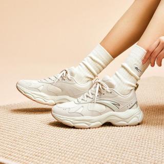 安踏 辰光丨厚底增高舒适休闲鞋女春秋软底增高运动鞋百搭运动休闲鞋