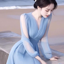 啄木鸟 长袖连衣裙女浅色系小个子大方得体穿搭漂亮独特高级感海边度假裙