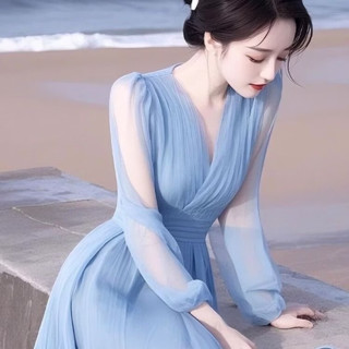 啄木鸟 长袖连衣裙女浅色系小个子大方得体穿搭漂亮独特高级感海边度假裙