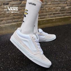 VANS Caldrone 网布绒面革 经典 时尚舒适 低帮 板鞋 女款 白