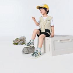 特步 柔软舒适耐磨防滑2026夏季新品男幼小童魔术贴包头镂空沙滩鞋