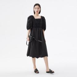 播 简约方领连衣裙女夏季时尚褶皱休闲收腰