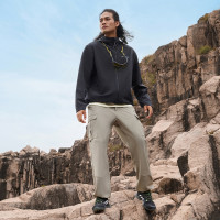 adidas TERREX 户外拒水连帽软壳衣 IL9011